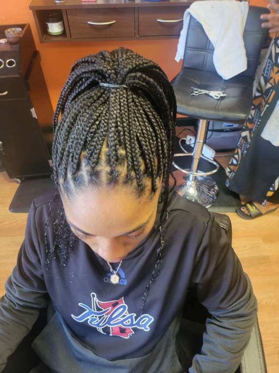 professional knotless braids