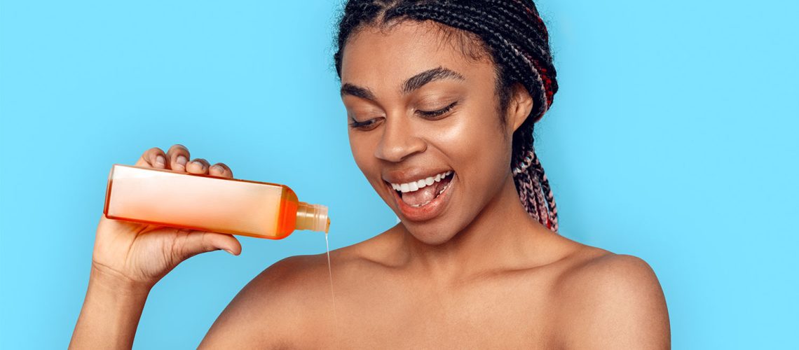 woman getting ready to wash her braids